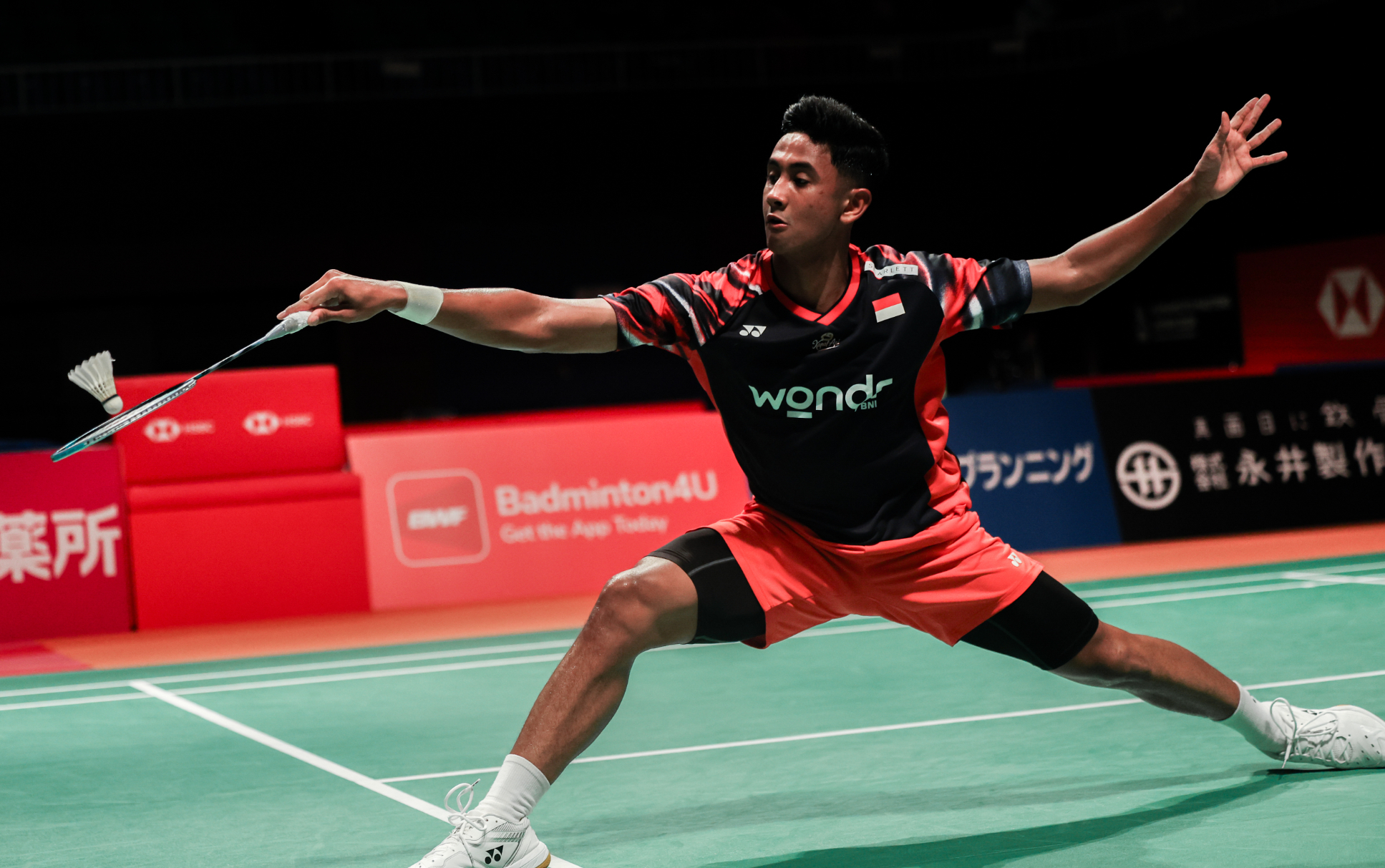 米兰体育官方网站-泰国羽毛球队绝杀印尼羽毛球队，安赛龙统治全场的简单介绍