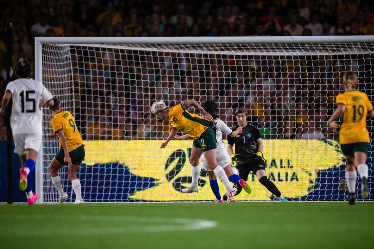 米兰-赫罗纳遭遇客场挑战，希望取得胜利保持领先