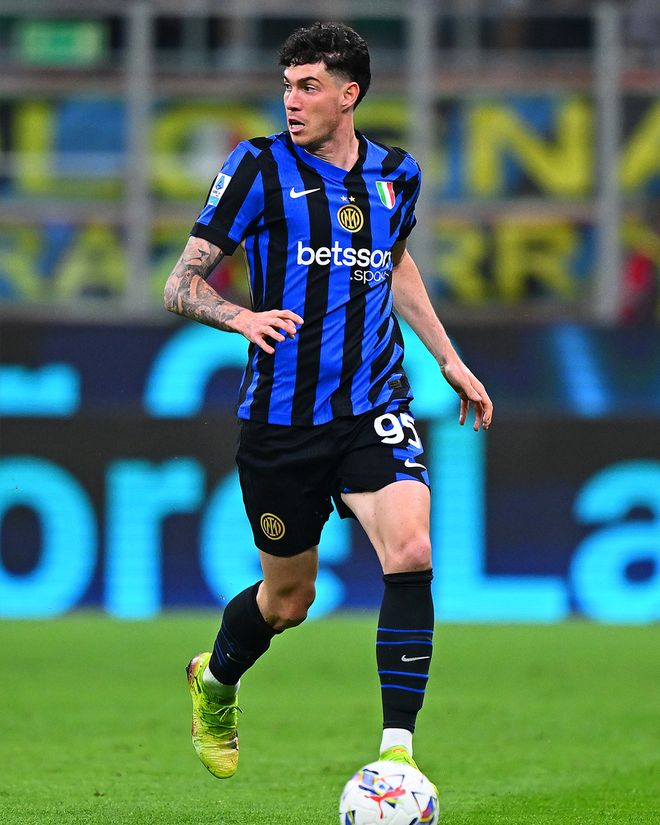 包含拉齐奥主场战平,双方实力不分伯仲的词条 包含拉齐奥主场战平,双方实力不分伯仲的词条