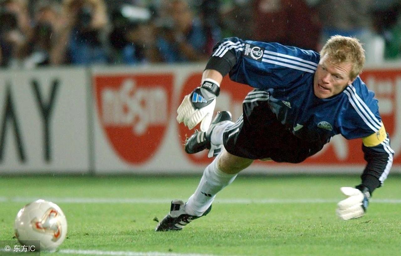 埃瓦尔门将完成神奇扑救，被誉为救世主