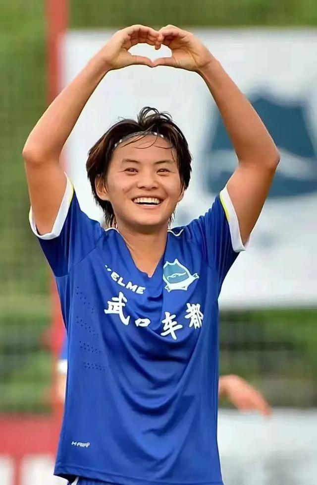 米兰体育入口-女足球员王霜领衔出征亚洲杯比赛的简单介绍
