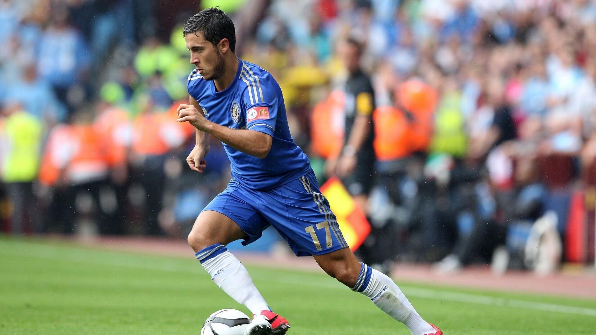 米兰体育官网-舞台越大，越见真章，爱德华兹的抢七之夜