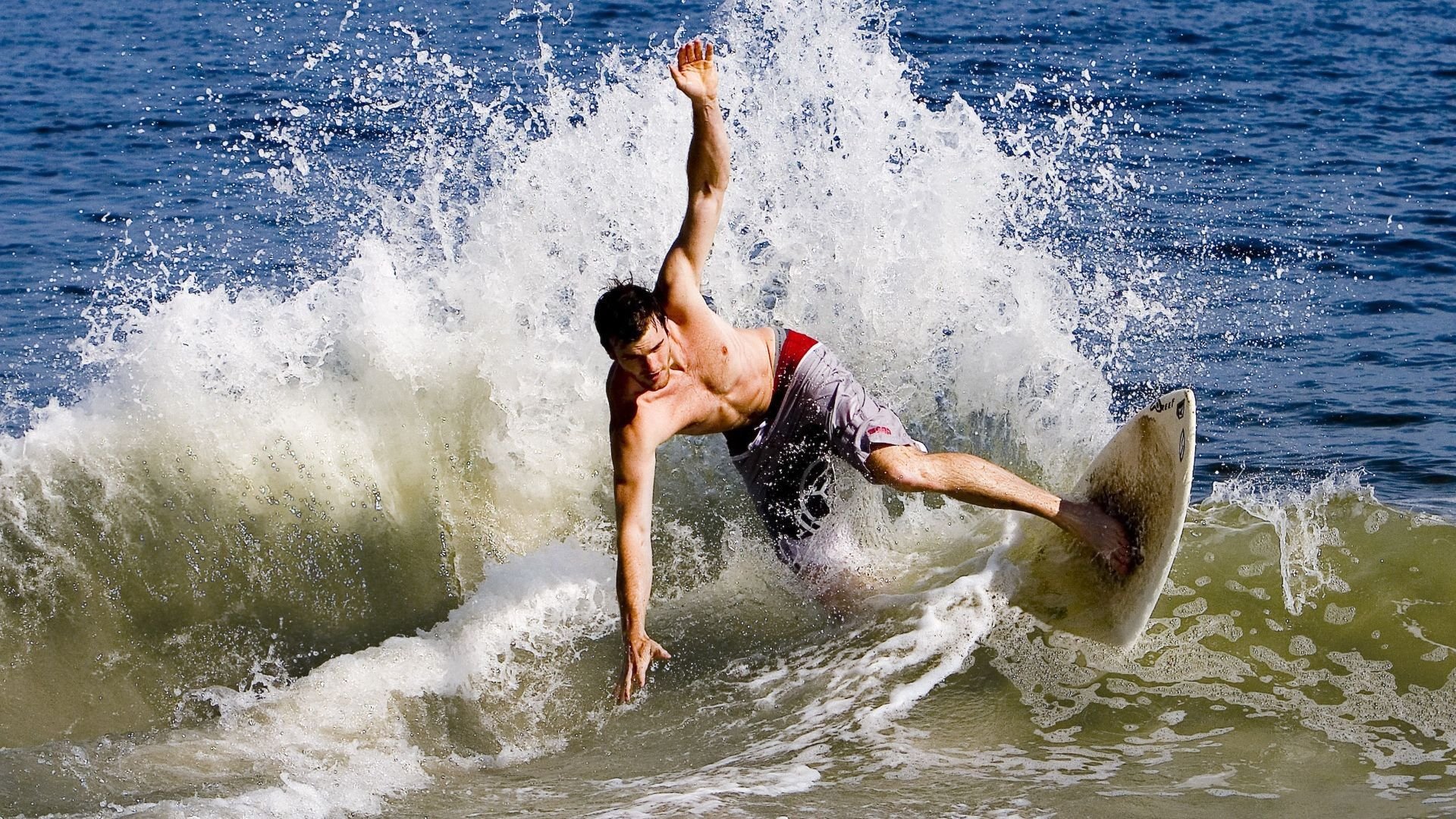 莫兰特，攻防转换的骑士之矛，如何锁死黄蜂的进攻翅膀